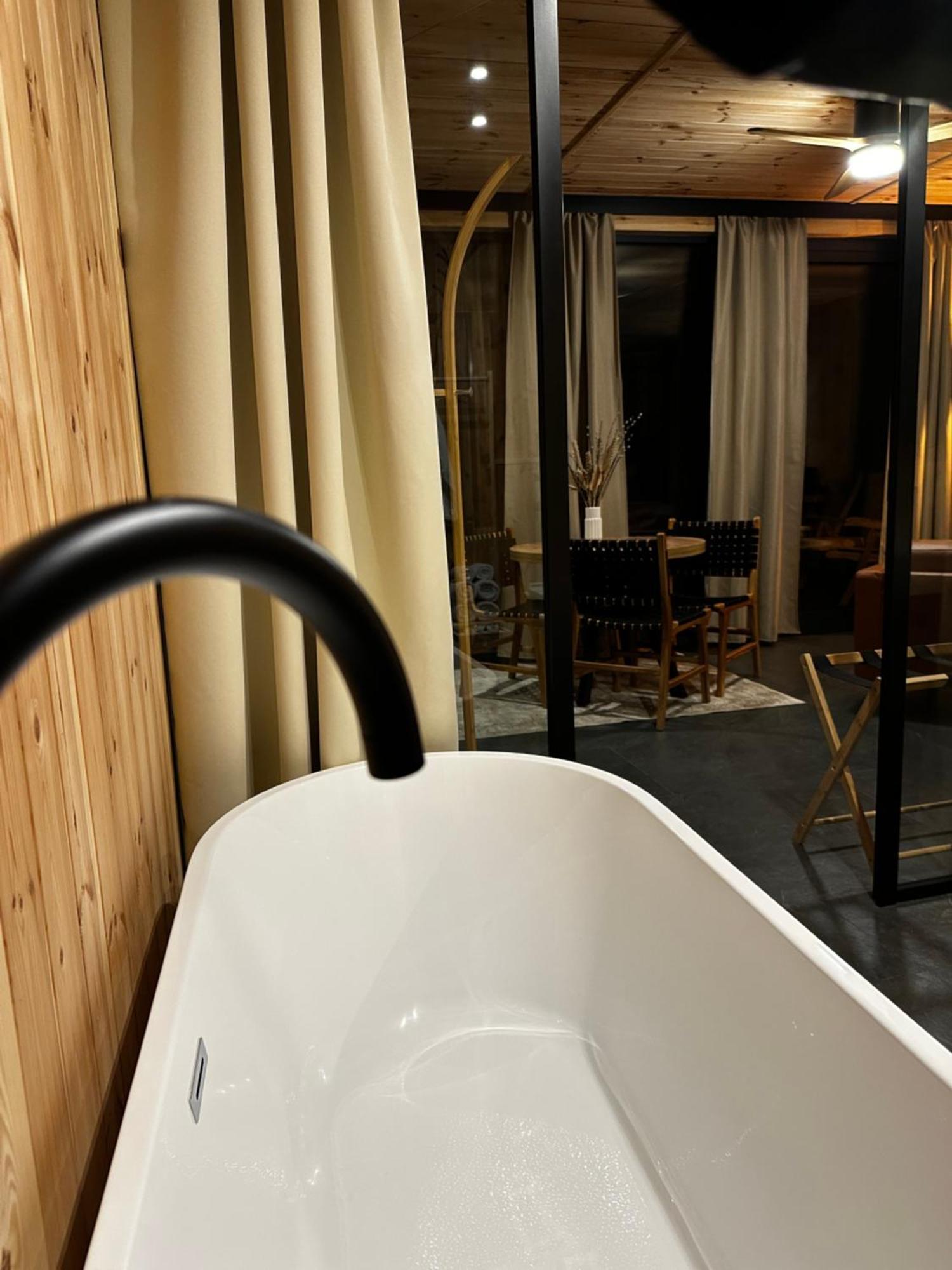 Brown Deer - Z Sauna Na Tarasie, Jacuzzi I Widokiem Na Gory - By Deer Hills Luxury Apartments Kocon Exterior foto