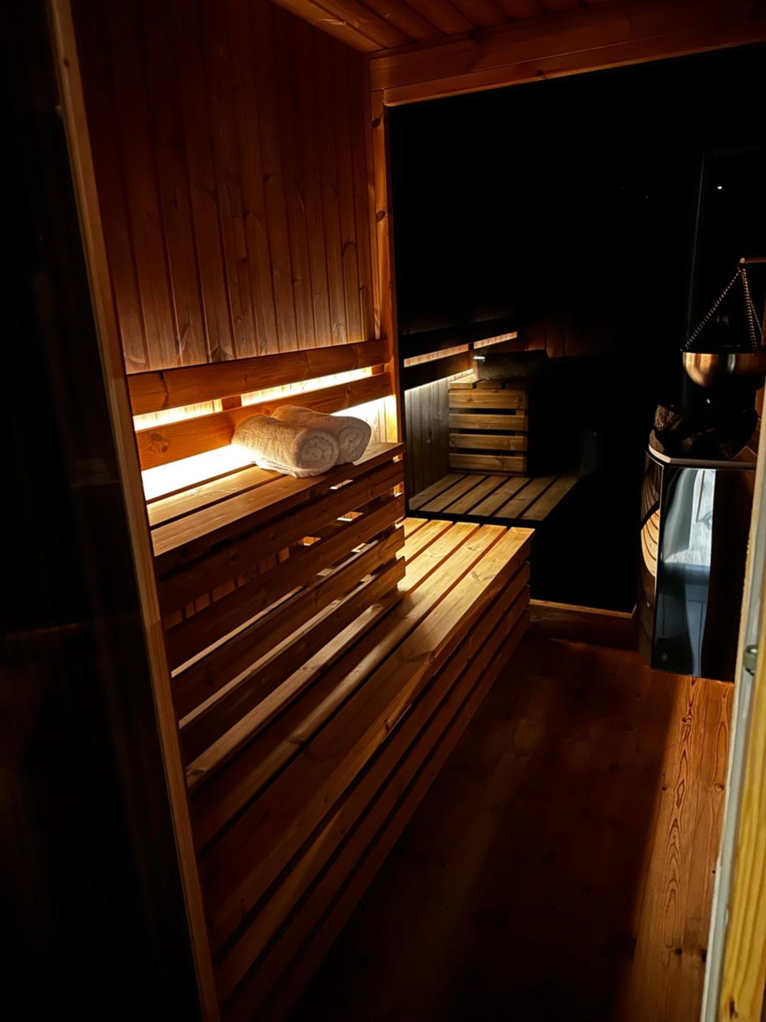 Brown Deer - Z Sauna Na Tarasie, Jacuzzi I Widokiem Na Gory - By Deer Hills Luxury Apartments Kocon Exterior foto